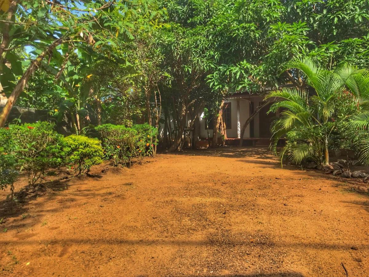 Green Garden Resort Habarana Exterior photo